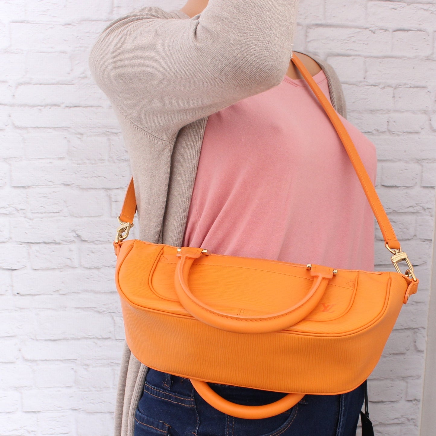 Louis Vuitton Dhanura PM Orange Epi Crossbody Leather Satchel Handbag A3593