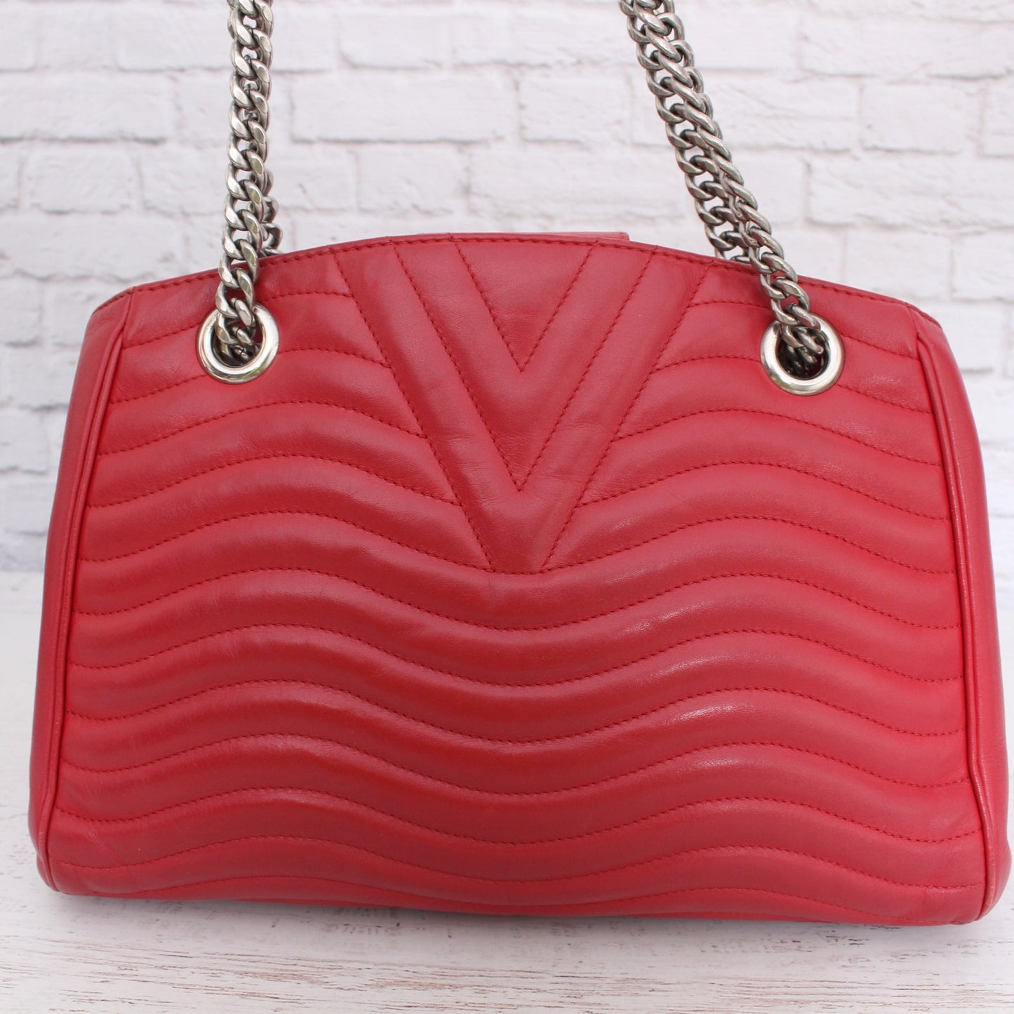 Louis Vuitton New Wave Chain Tote Red Leather Shoulder Purse A4057