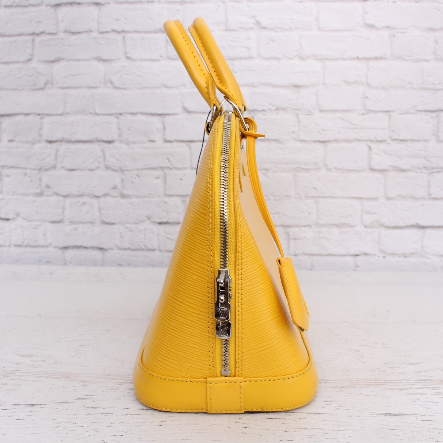 Louis Vuitton Alma PM Yellow Epi Satchel Leather Handbag Tote Purse A5470