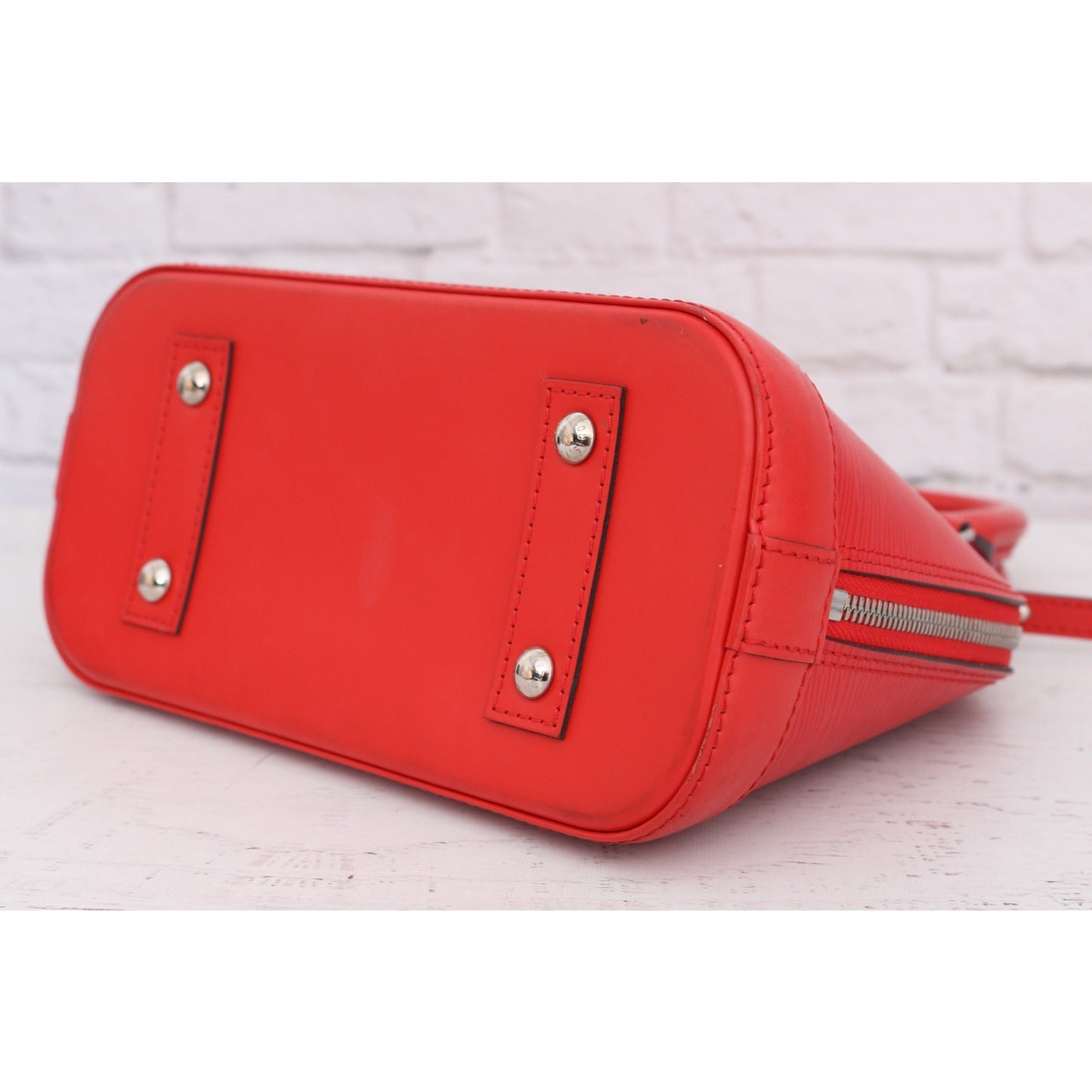 Louis Vuitton Alma BB Red Epi Crossbody Leather Satchel Handbag A2717