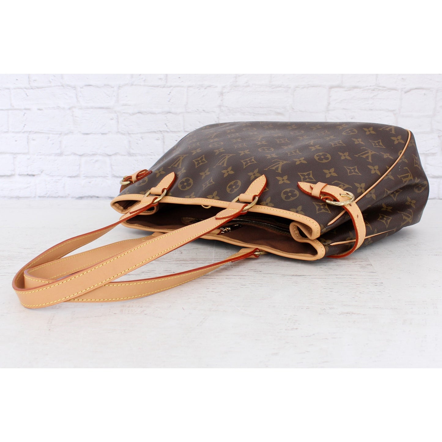 Louis Vuitton Batignolles Horizontal Monogram Shoulder Purse Leather