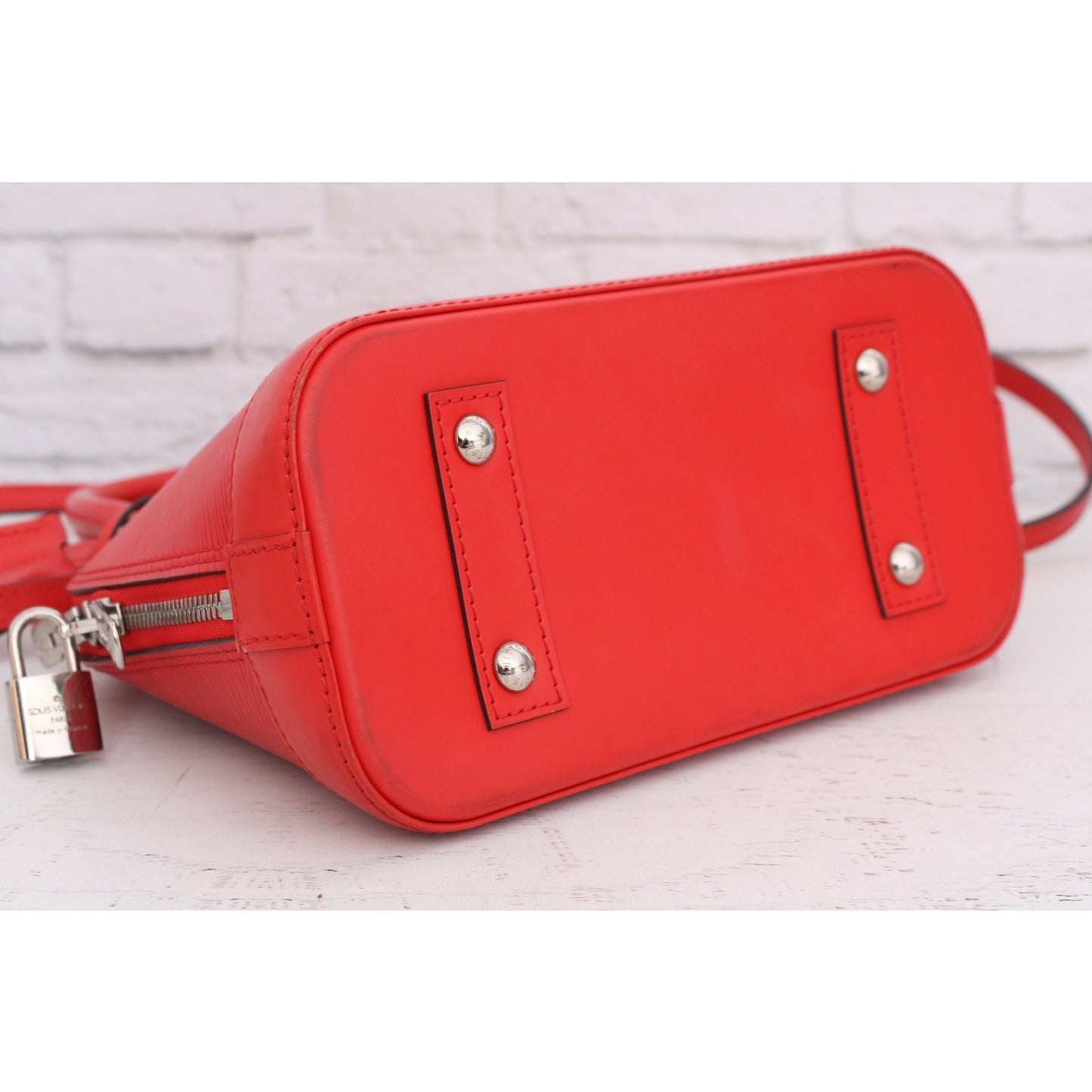 Louis Vuitton Alma BB Red Epi Crossbody Leather Satchel Handbag A2717