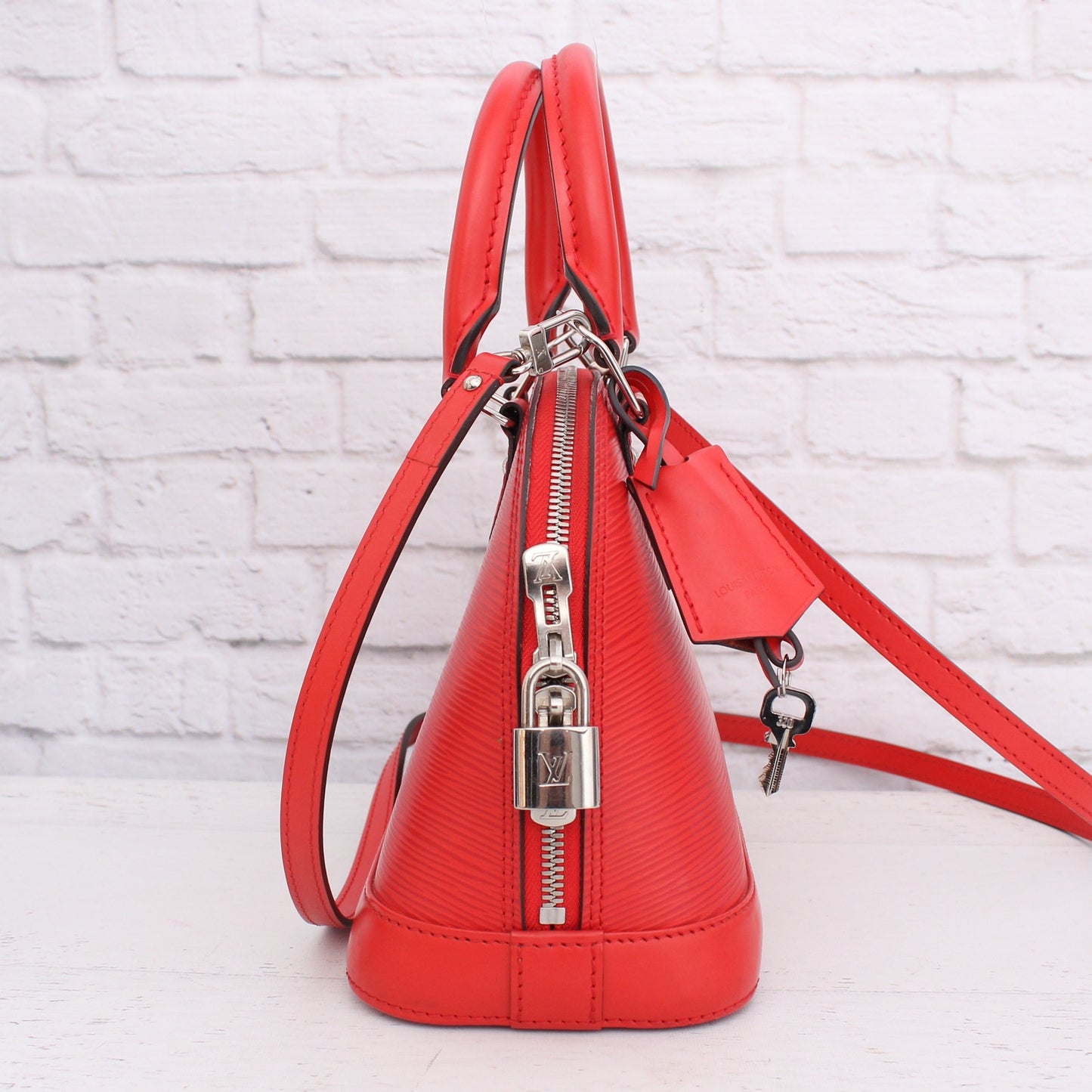 Louis Vuitton Alma BB Red Epi Crossbody Leather Satchel Handbag A2717