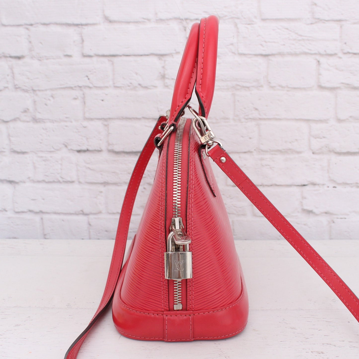 Louis Vuitton Alma BB Pink Epi Crossbody Leather Satchel Handbag A2664