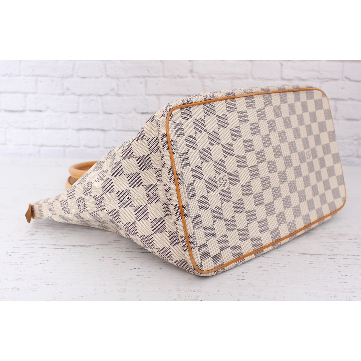 Louis Vuitton Saleya MM Damier Azur Tote White Shoulder Hobo Leather Purse A2518