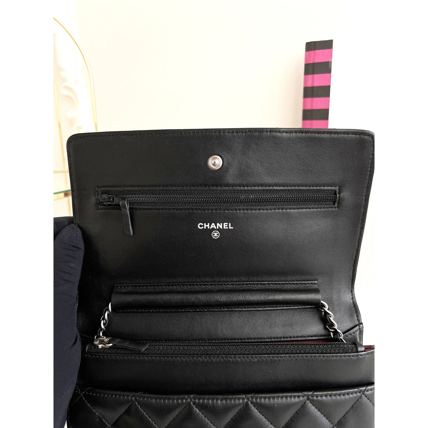 Authentic Chanel Woc Lambskin Crossbody Black Leather Clutch Chain Bag