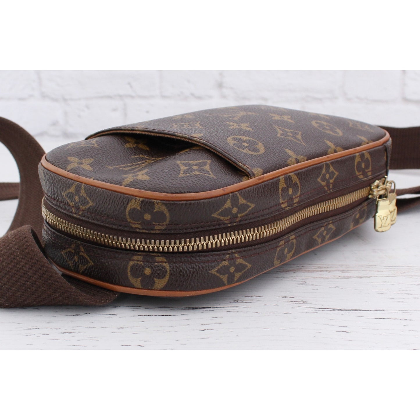 Louis Vuitton Pochette Gange Monogram Bumbag Belt Waist Crossbody Pouch