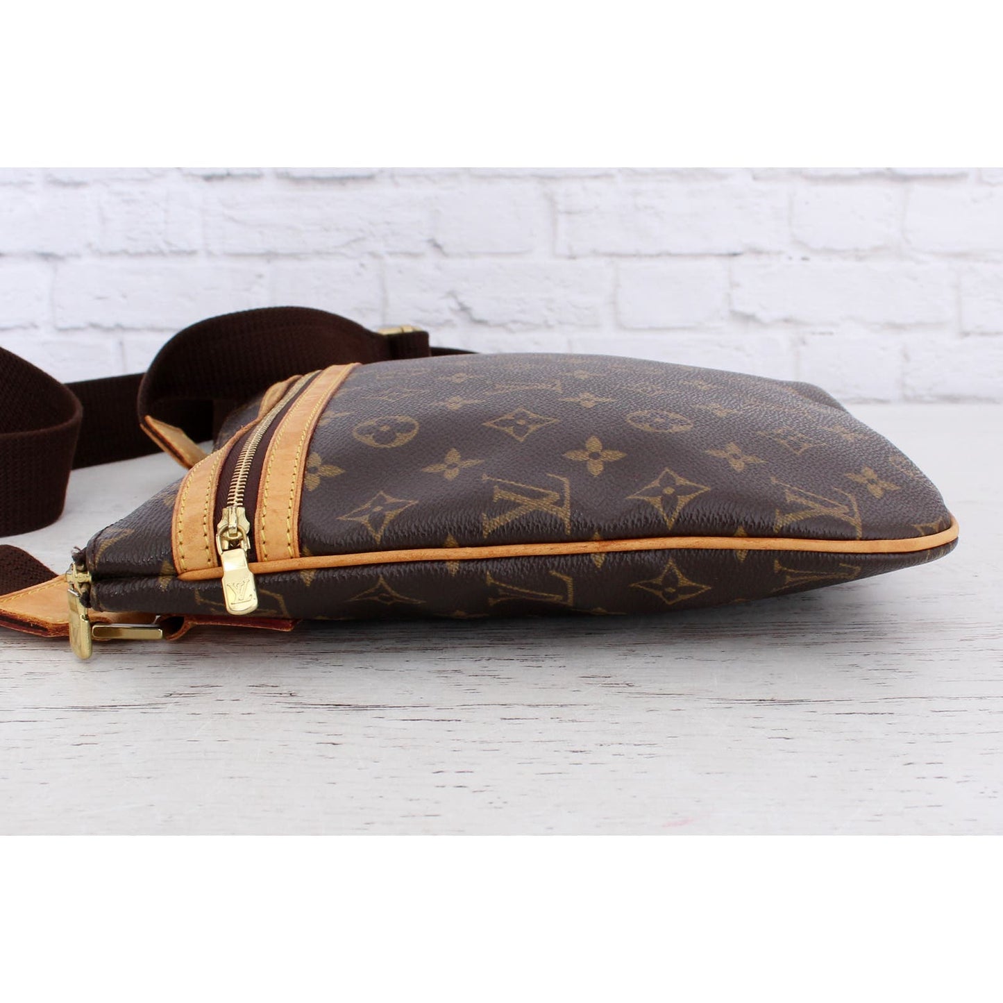 Louis Vuitton Pochette Bosphore Monogram