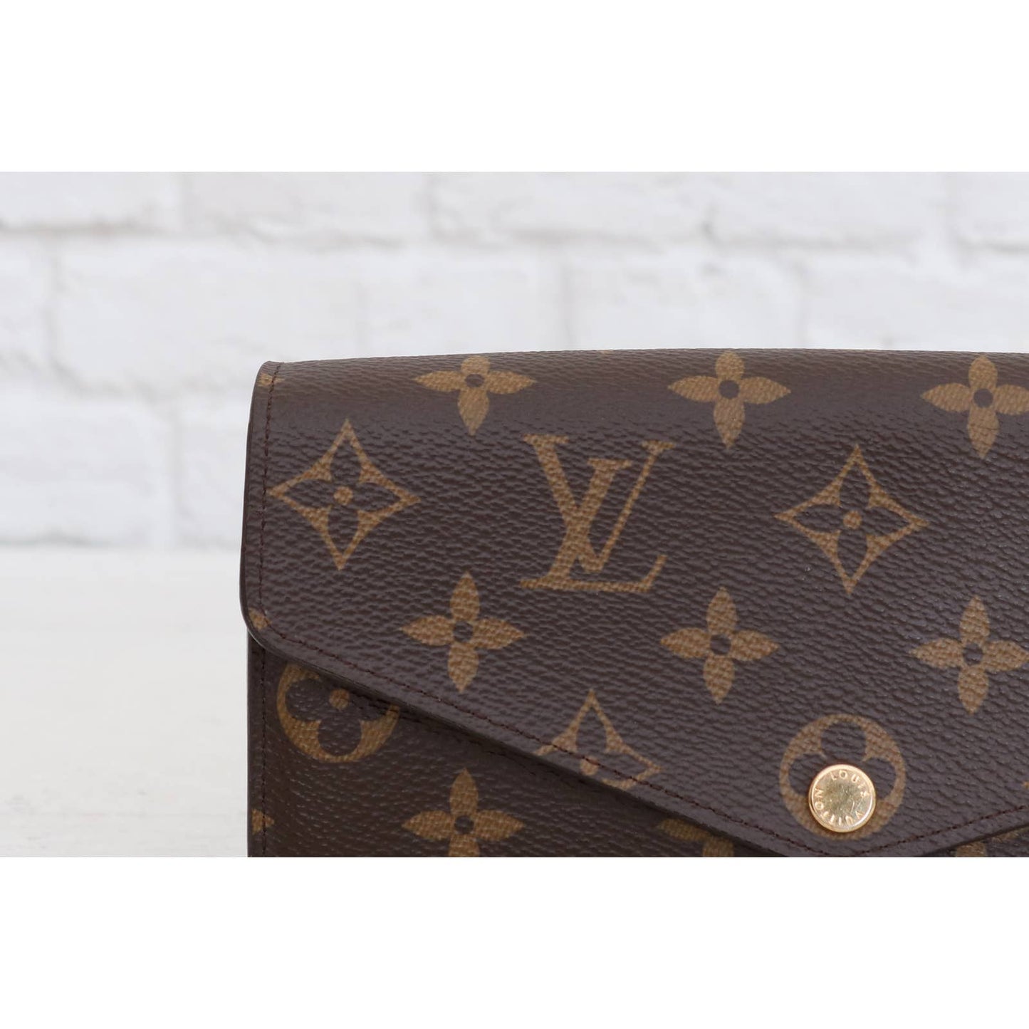 Louis Vuitton Sarah Wallet Monogram Red Trim with Box, Dust Bag, Gift Bundle