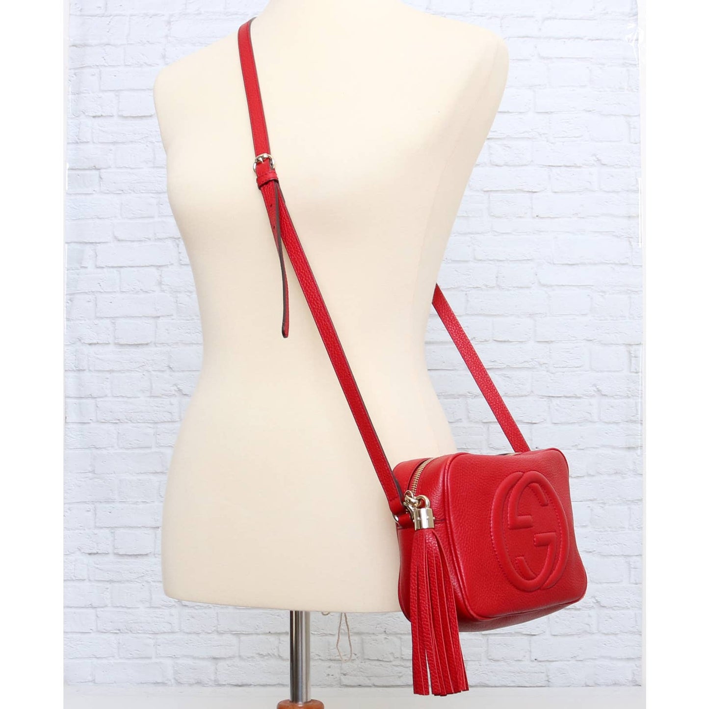 Gucci Soho Disco Crossbody Red Handbag Shoulder Bag Zip Pebbled Leather Purse