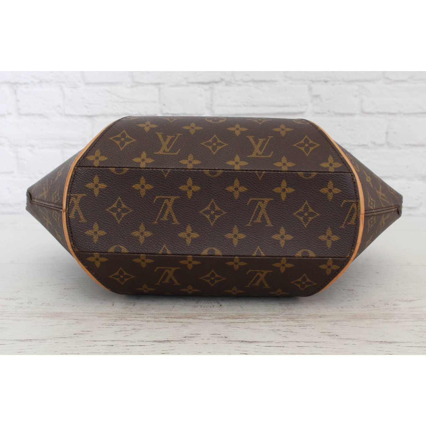 Louis Vuitton Ellipse MM Monogram Satchel Large