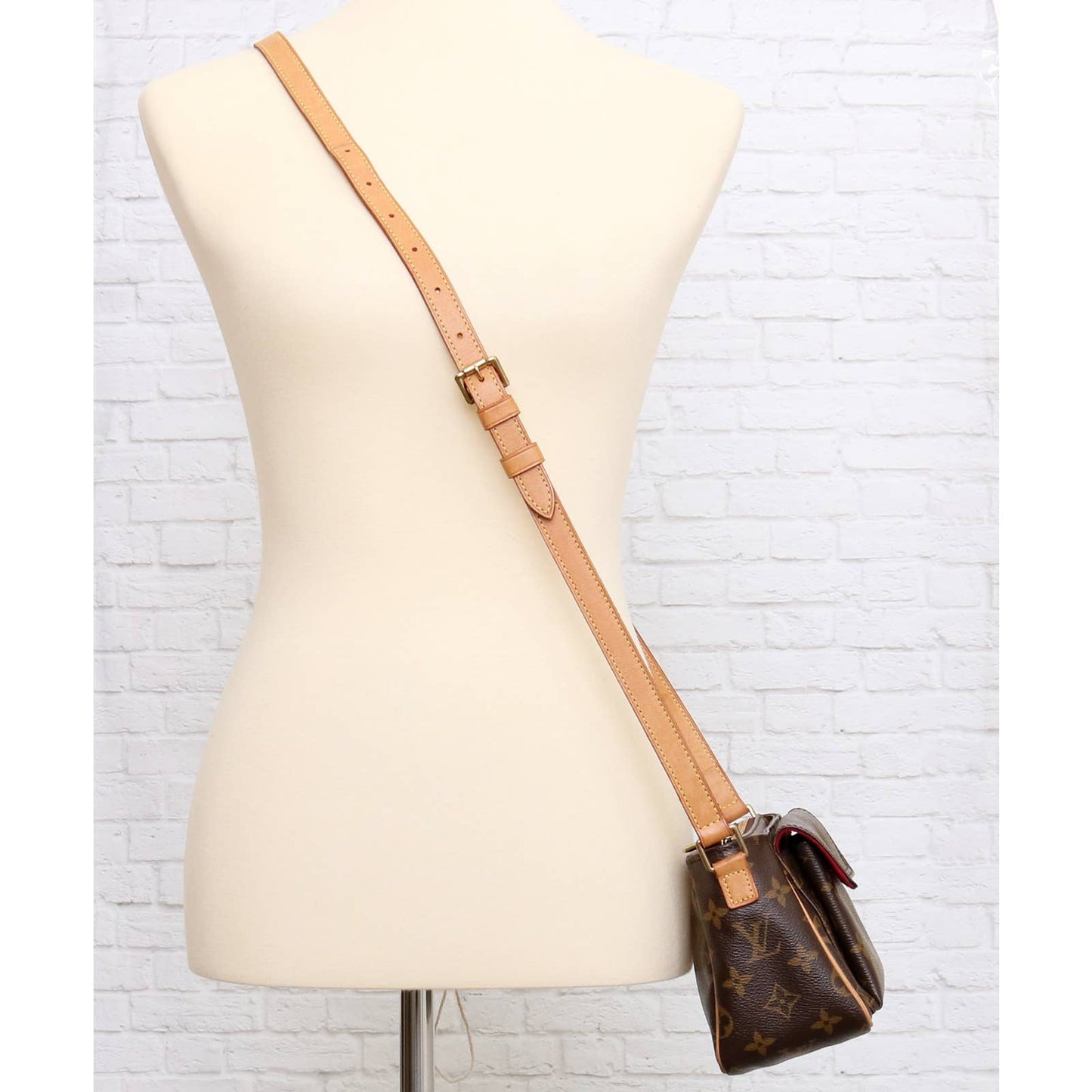 Louis Vuitton Viva Cite PM Crossbody Purse Red Shoulder Bag Brown Small Handbag