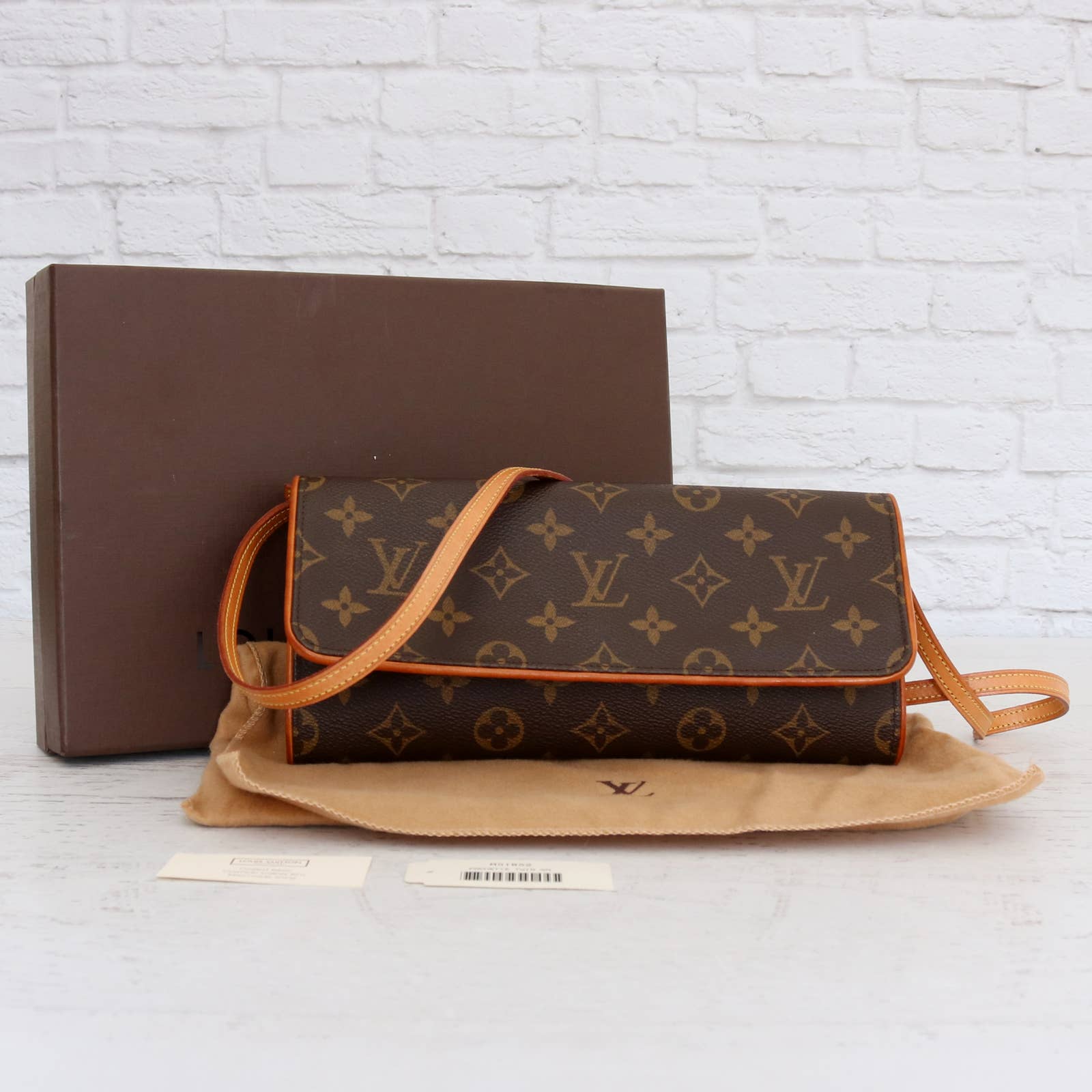 Louis Vuitton Monogram Twin Pochette GM