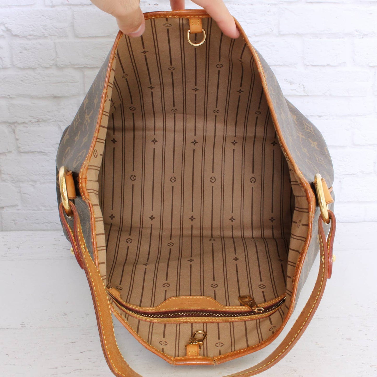Louis Vuitton Delightful MM Monogram Tote
