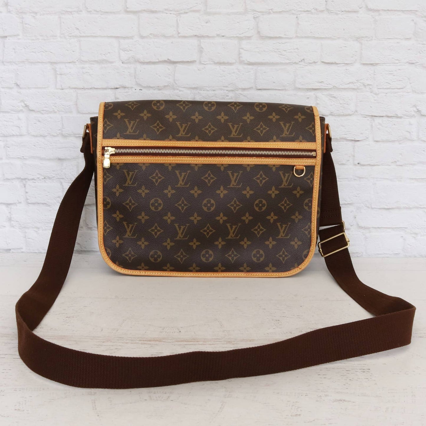 Louis Vuitton Messenger Bosphore GM Monogram Crossbody & Shoulder Bag