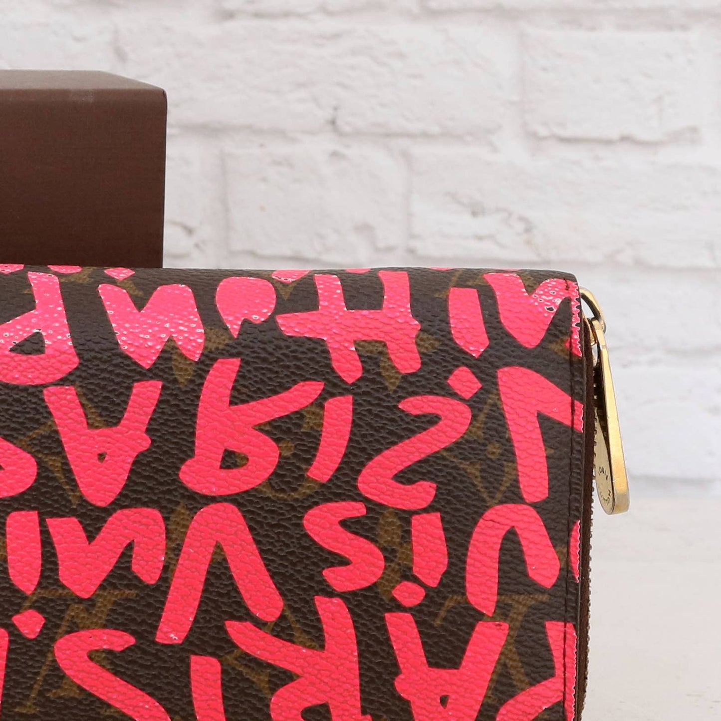Louis Vuitton Zippy Pink Graffiti Monogram Wallet w/ Dust Bag Box