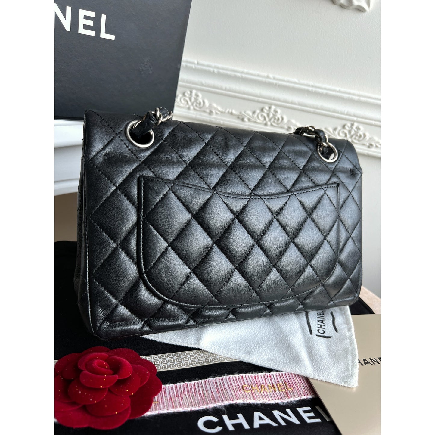 Chanel Lambskin Black Classic Double Flap Medium Quilted Bag B0735