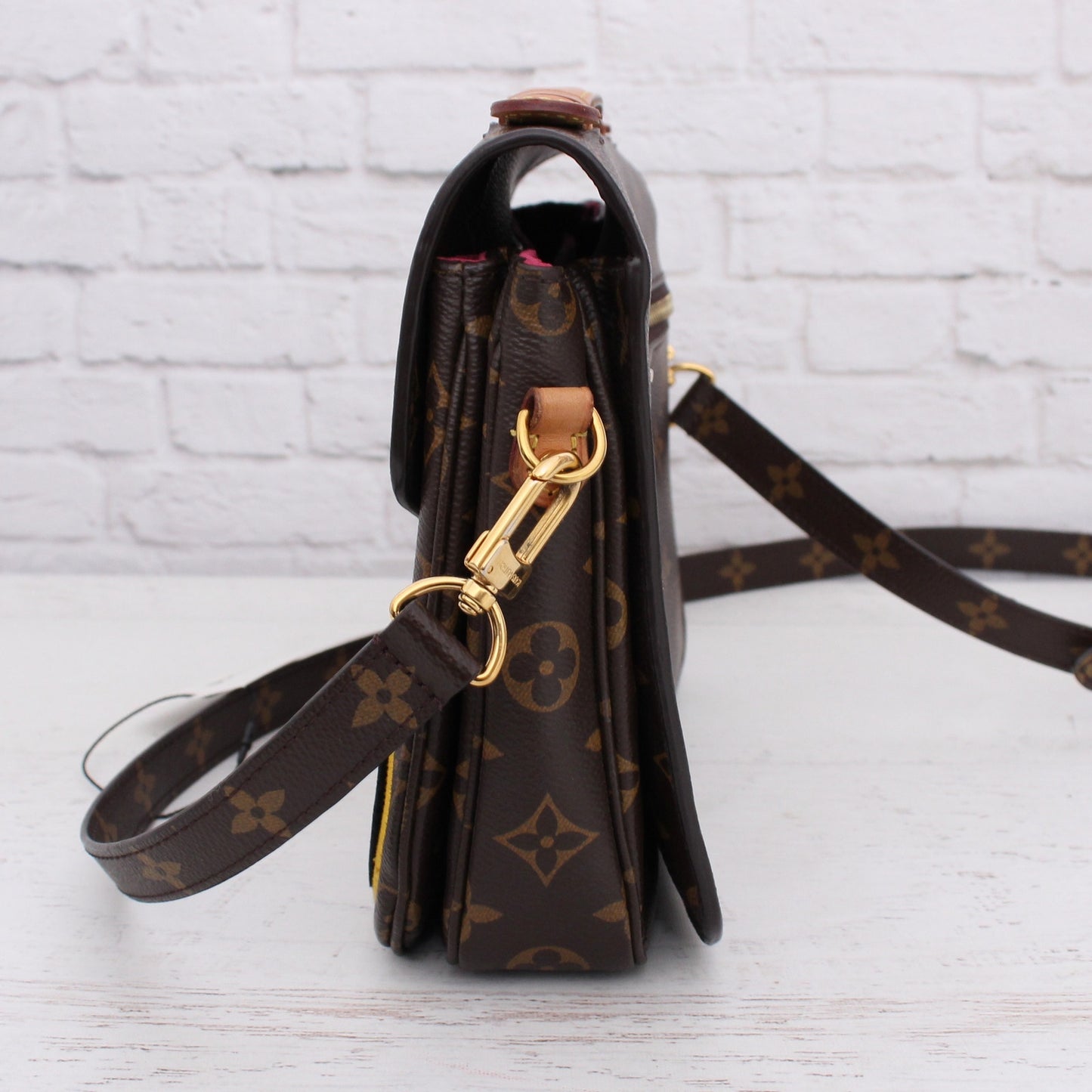 Louis Vuitton Pochette Metis My World Tour Monogram Crossbody Handbag A4606