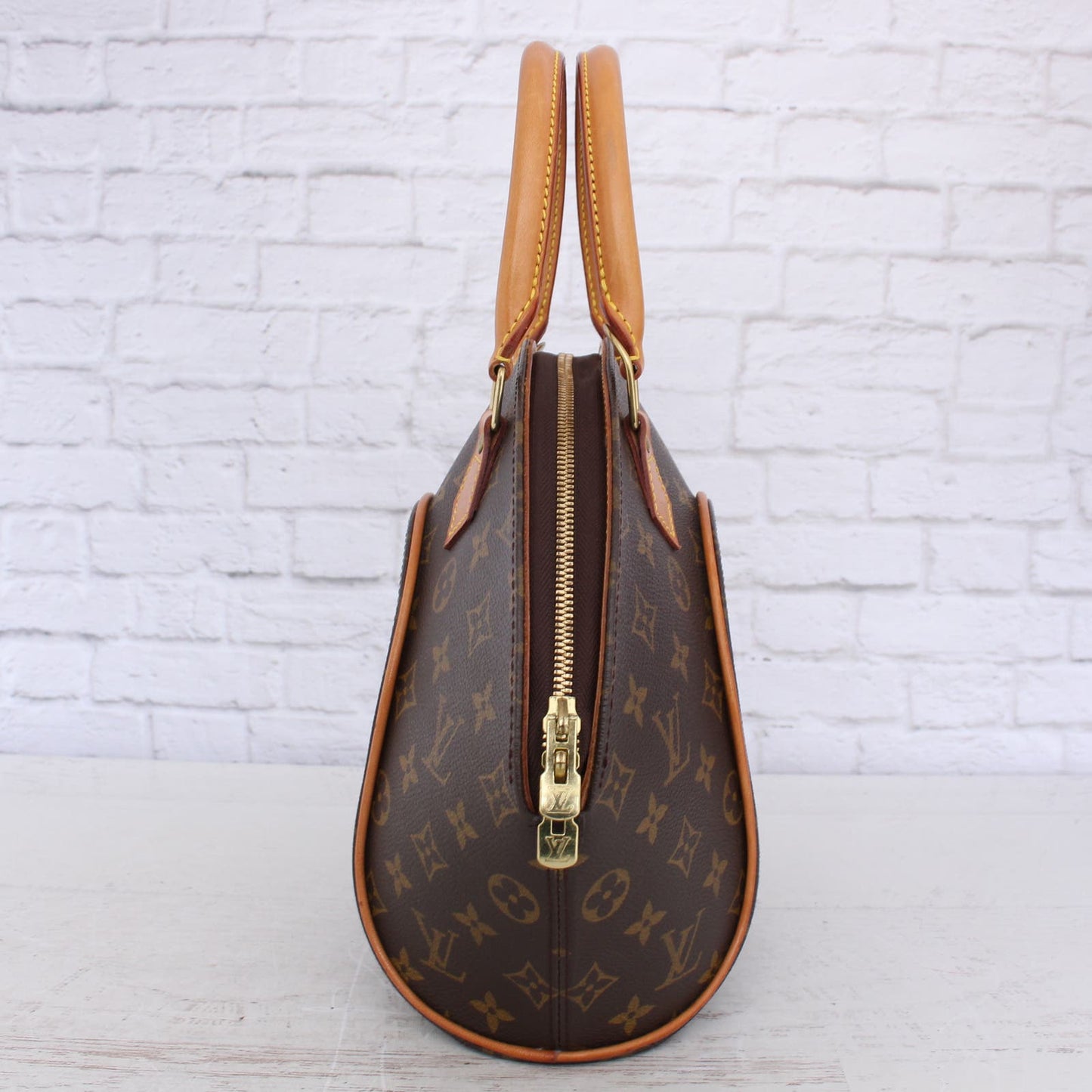 Louis Vuitton Ellipse PM Monogram Satchel Purse Handbag Tote Leather