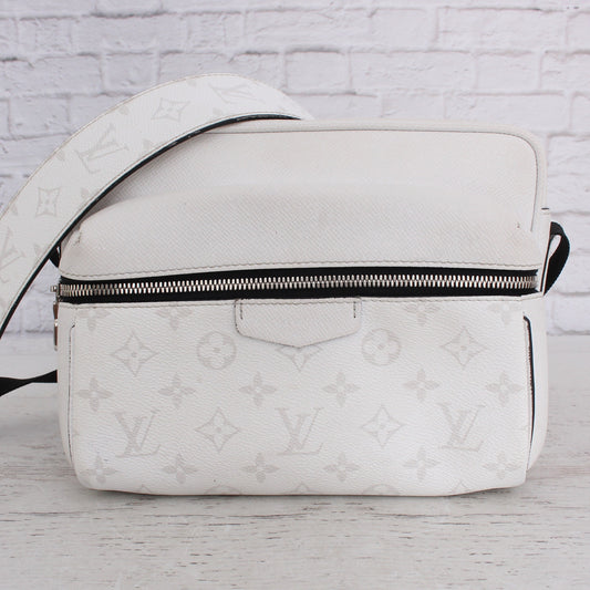 Louis Vuitton Outdoor Messenger Monogram Crossbody Purse White Shoulder