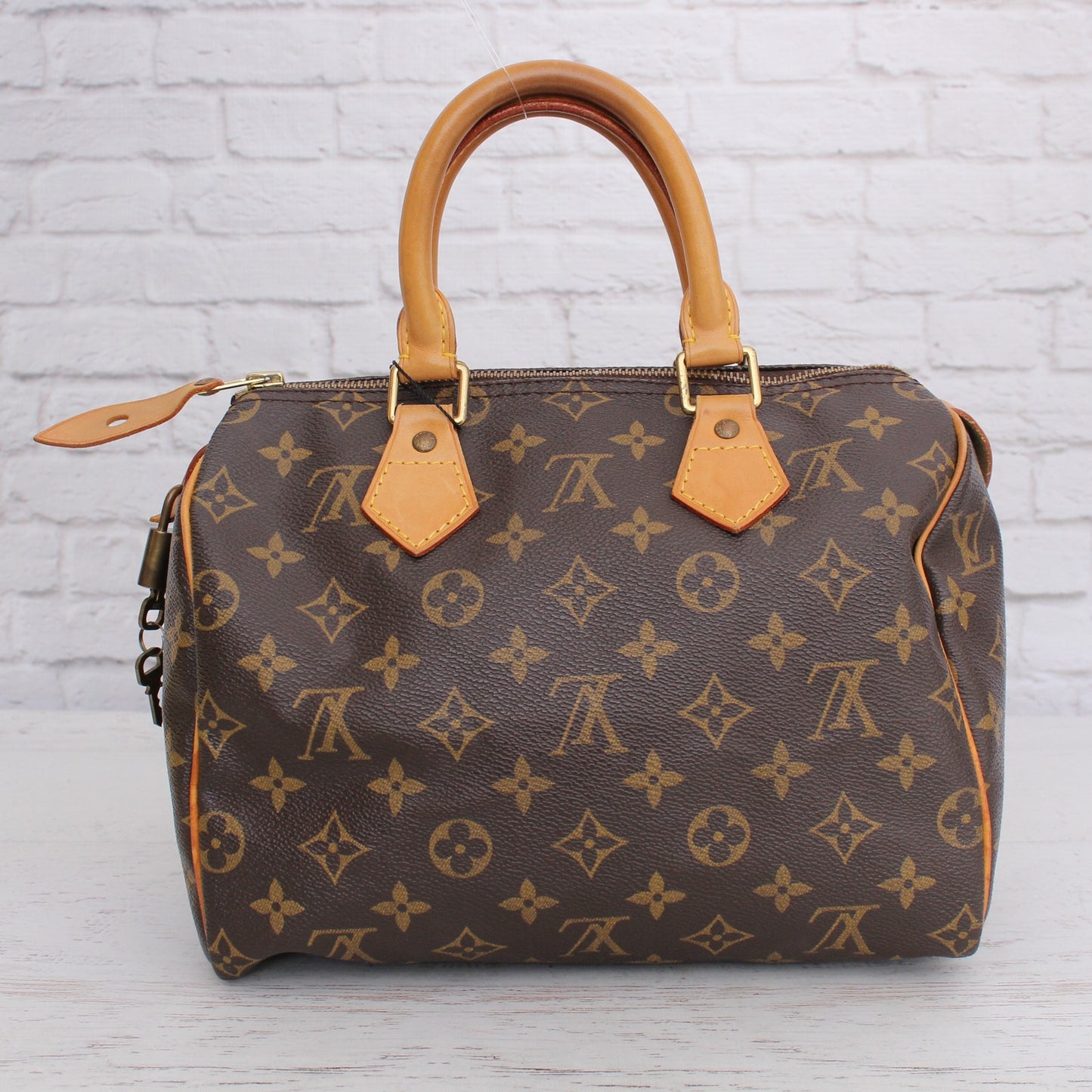 Louis Vuitton Speedy 25 Monogram Satchel Purse Handbag Leather Tote Purse A5358