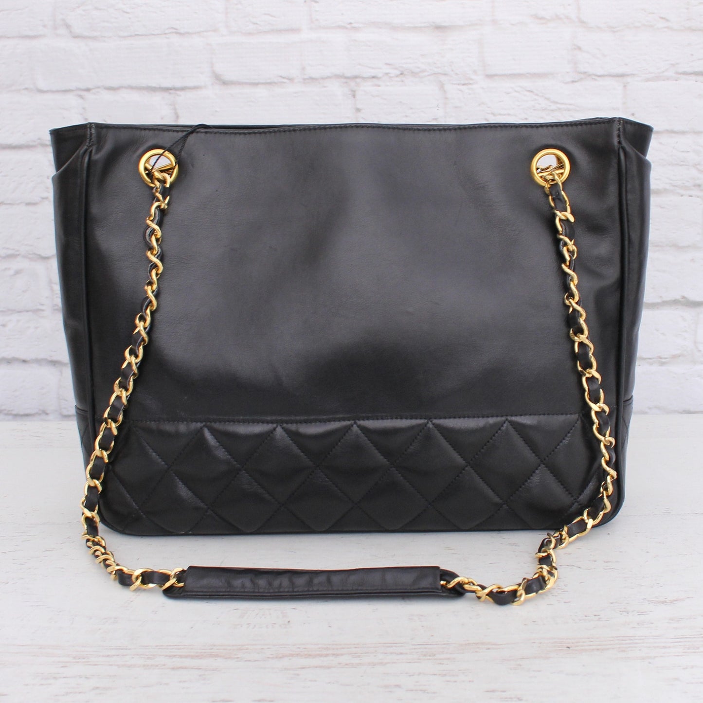 Chanel Quilted Black Lambskin Chain Tote Leather Shoulder Handbag Purse A5036