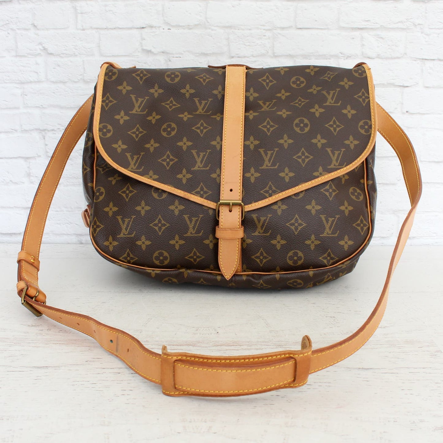 Louis Vuitton Saumur 35 Monogram Crossbody