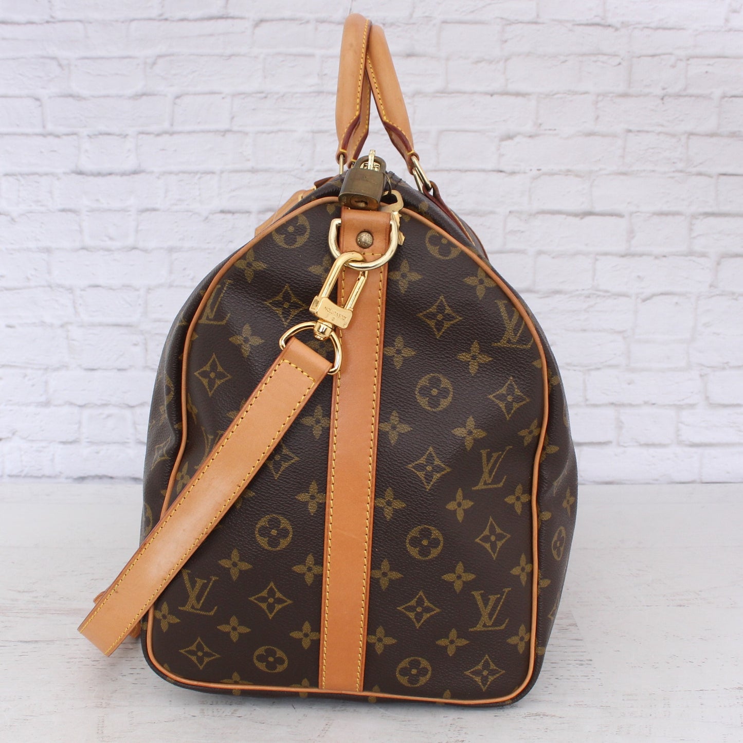 Louis Vuitton Keepall Bandouliere 50 Monogram Strap Shoulder LV Duffle