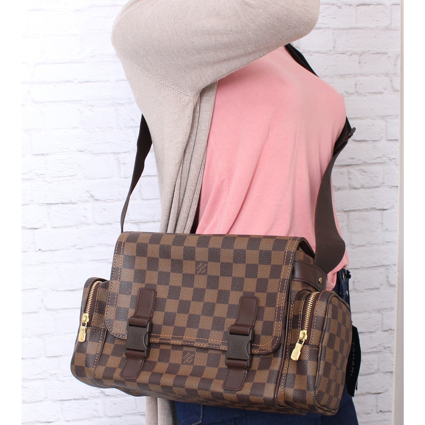 Louis Vuitton Melville Reporter Damier Ebene Crossbody Shoulder Messenger A2910