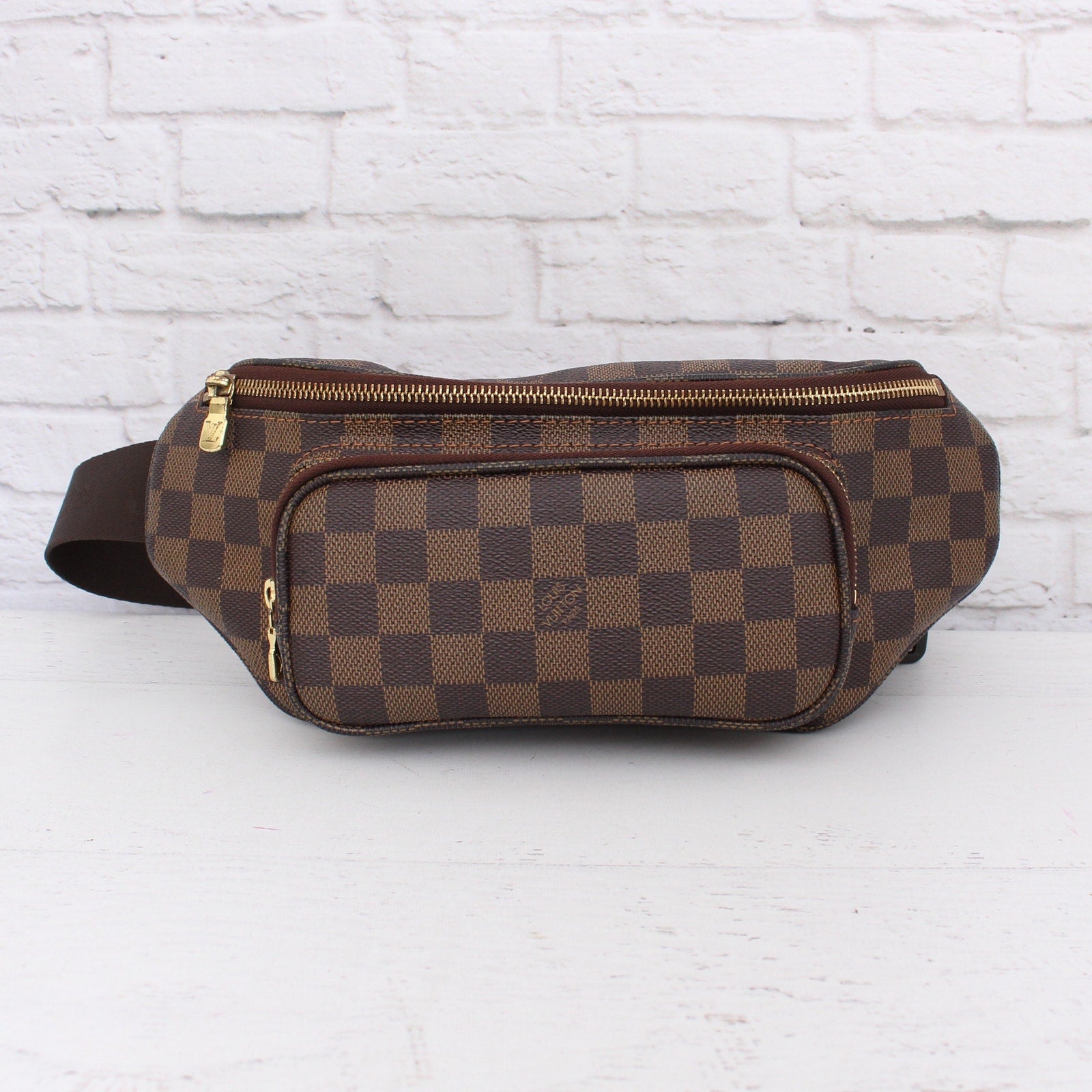 Louis Vuitton Melville Bumbag Damier Ebene Sling Waist Crossbody Pouch LV A2380