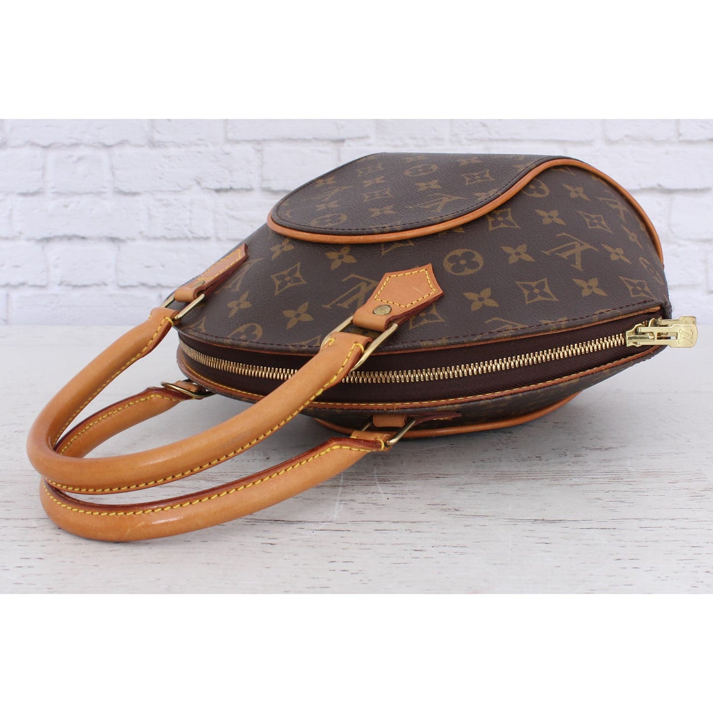 Louis Vuitton Ellipse PM Monogram Satchel Purse Handbag Tote Leather