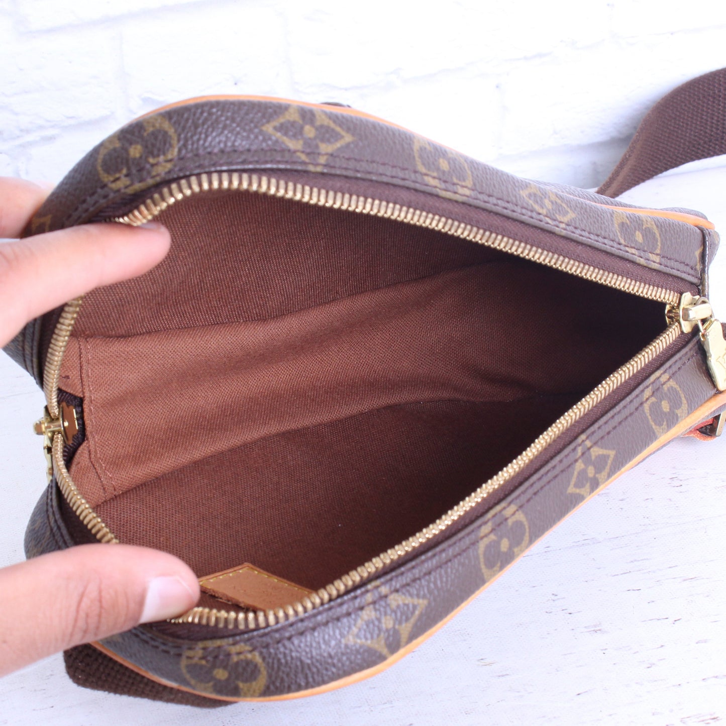 Louis Vuitton Pochette Monogram Bumbag Great Condition