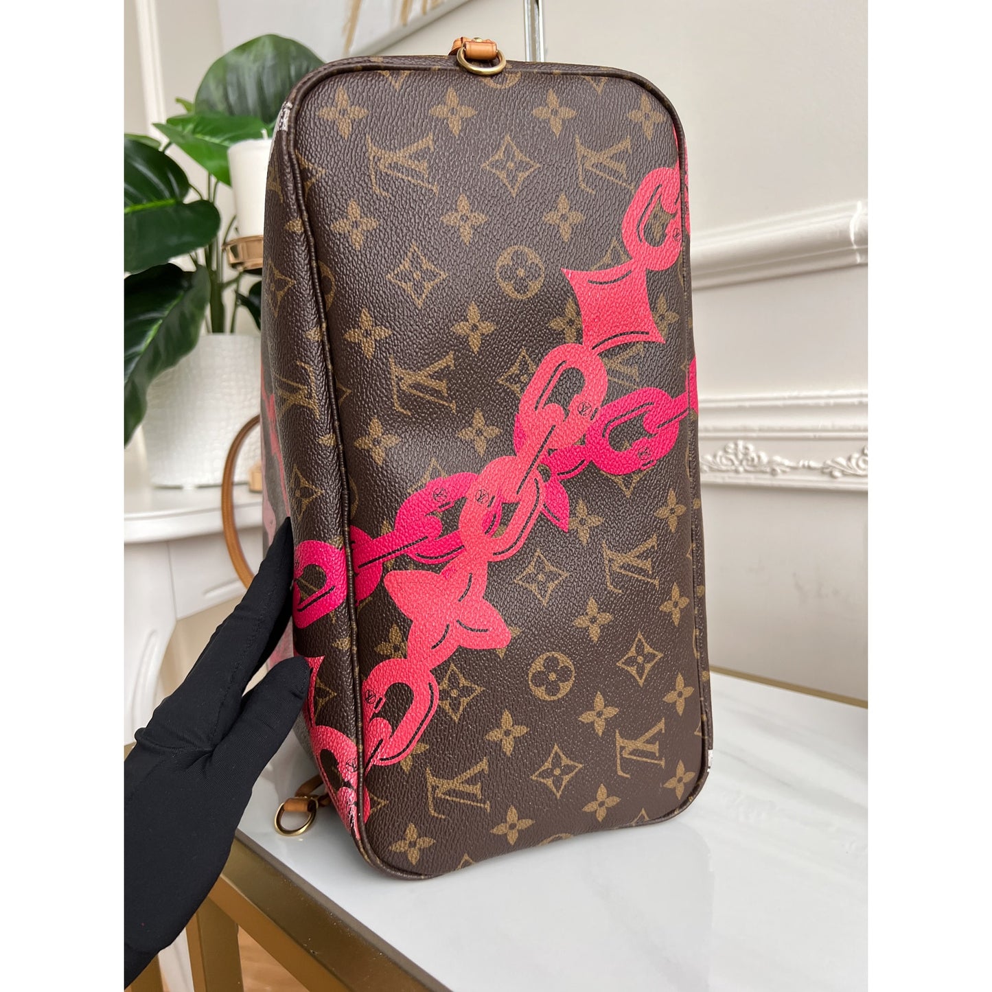 Louis Vuitton Neverfull MM Monogram Bay Chain Limited Edition