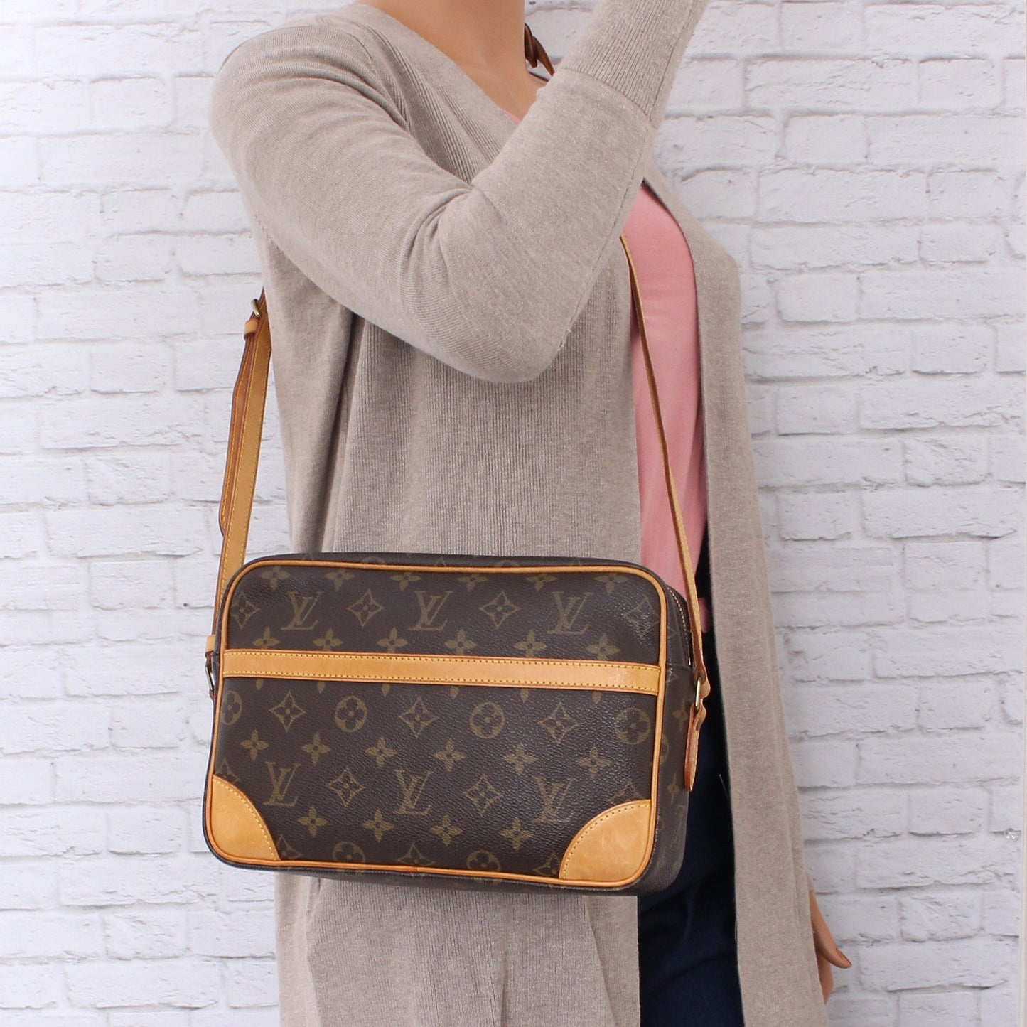 Louis Vuitton Trocadero 24 PM Monogram Crossbody