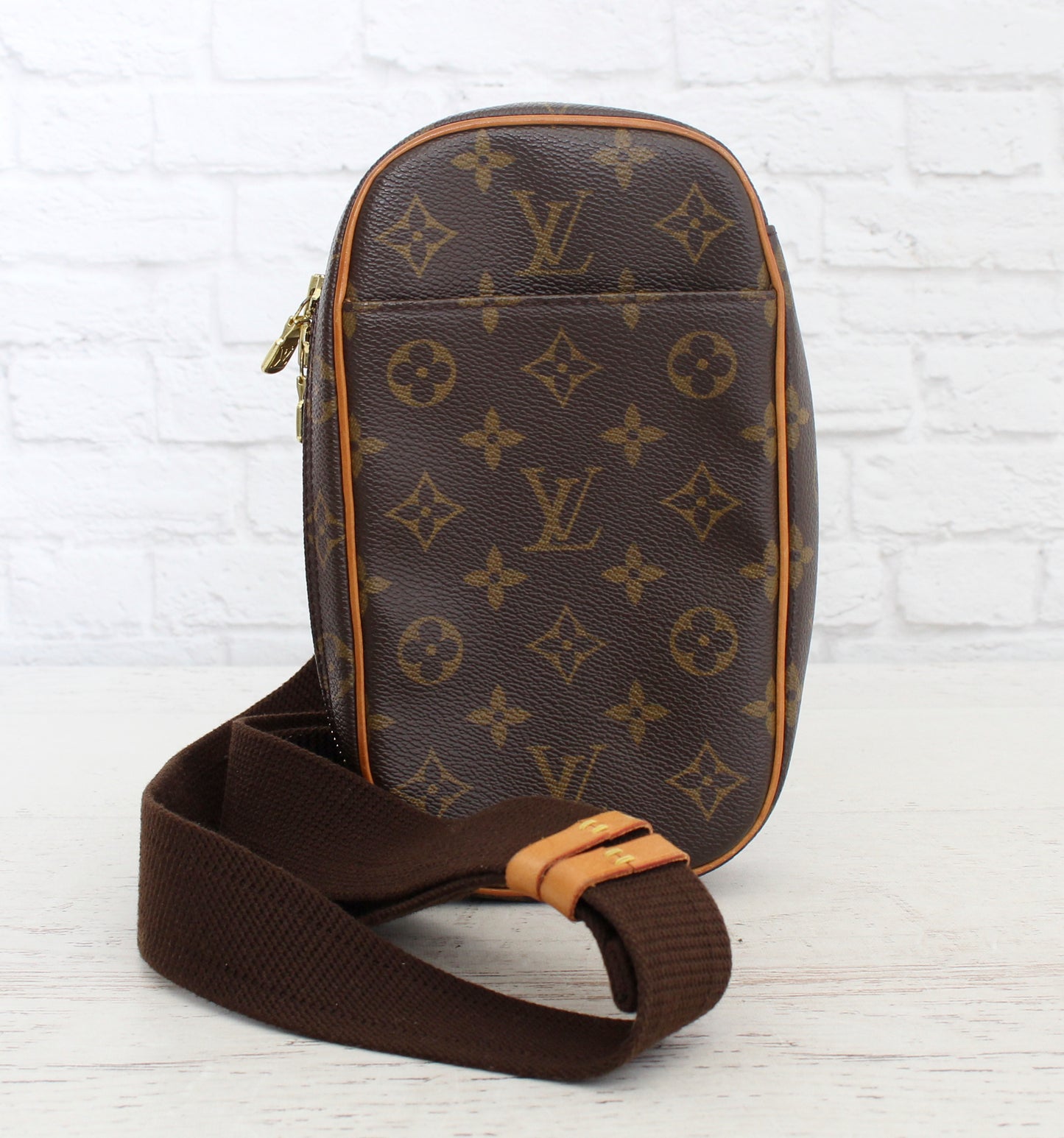 Louis Vuitton Pochette Monogram Bumbag Great Condition