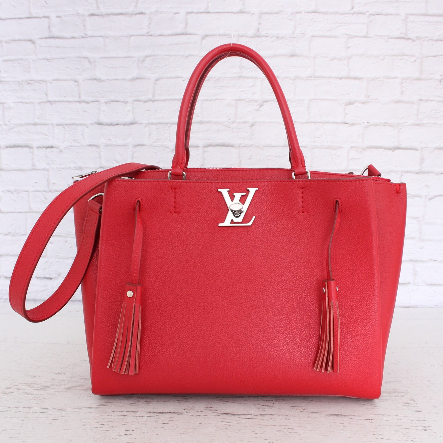 Louis Vuitton Lockmeto Red Calfskin Leather Crossbody & Shoulder Purse