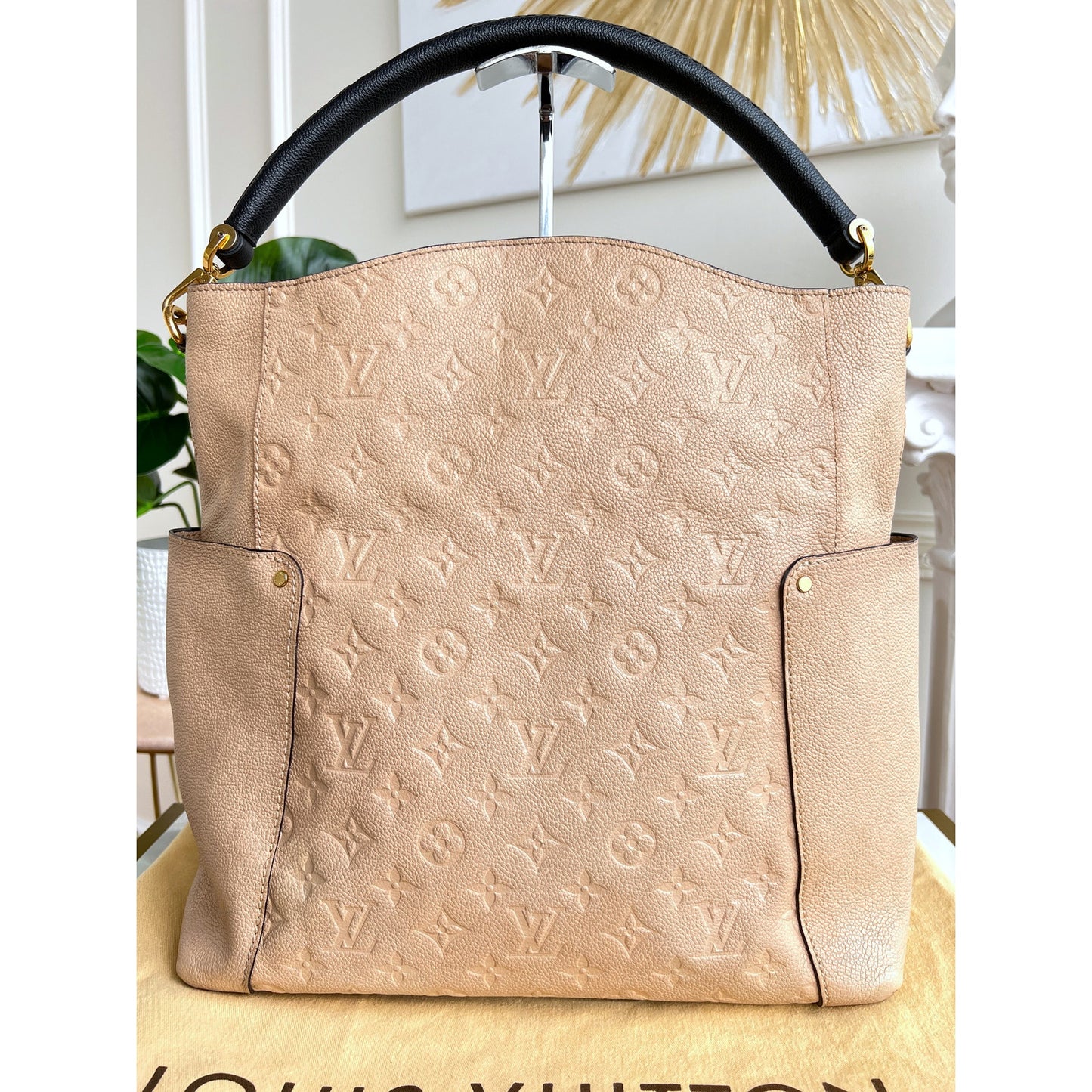 Louis Vuitton Bagatelle Beige Empreinte Shoulder Bag