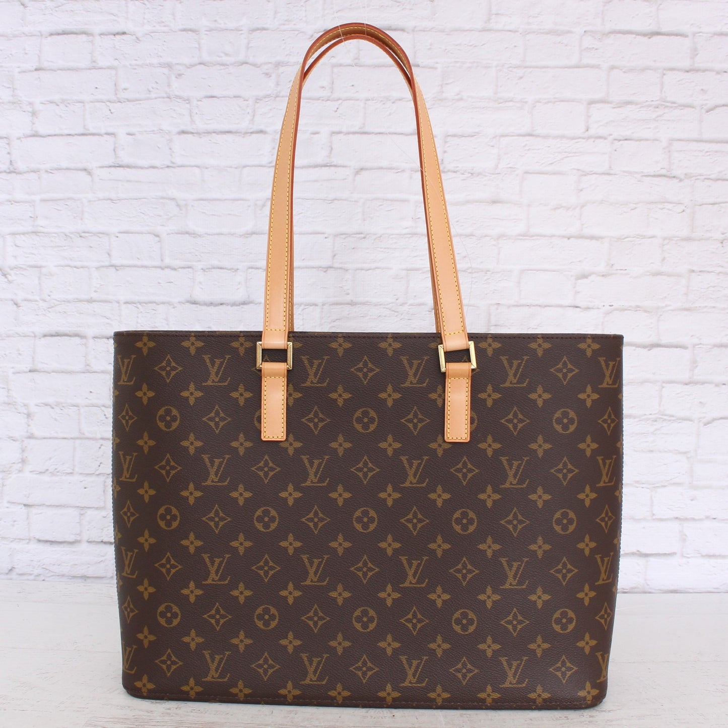 Louis Vuitton Luco Monogram Tote