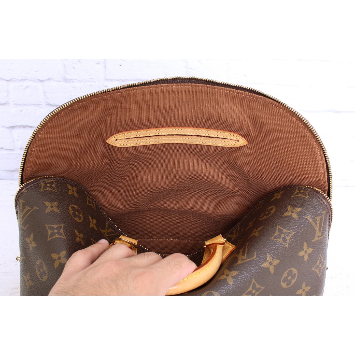 Louis Vuitton Alma MM Monogram Satchel Brown Leather Handbag Zip Tote