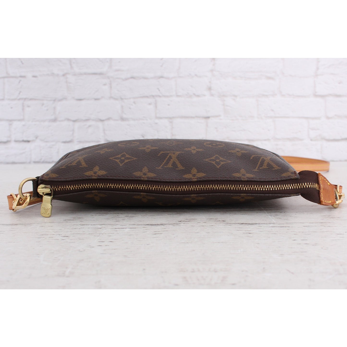 Louis Vuitton Pochette Accessoires Monogram Crossbody & Shoulder Clutch