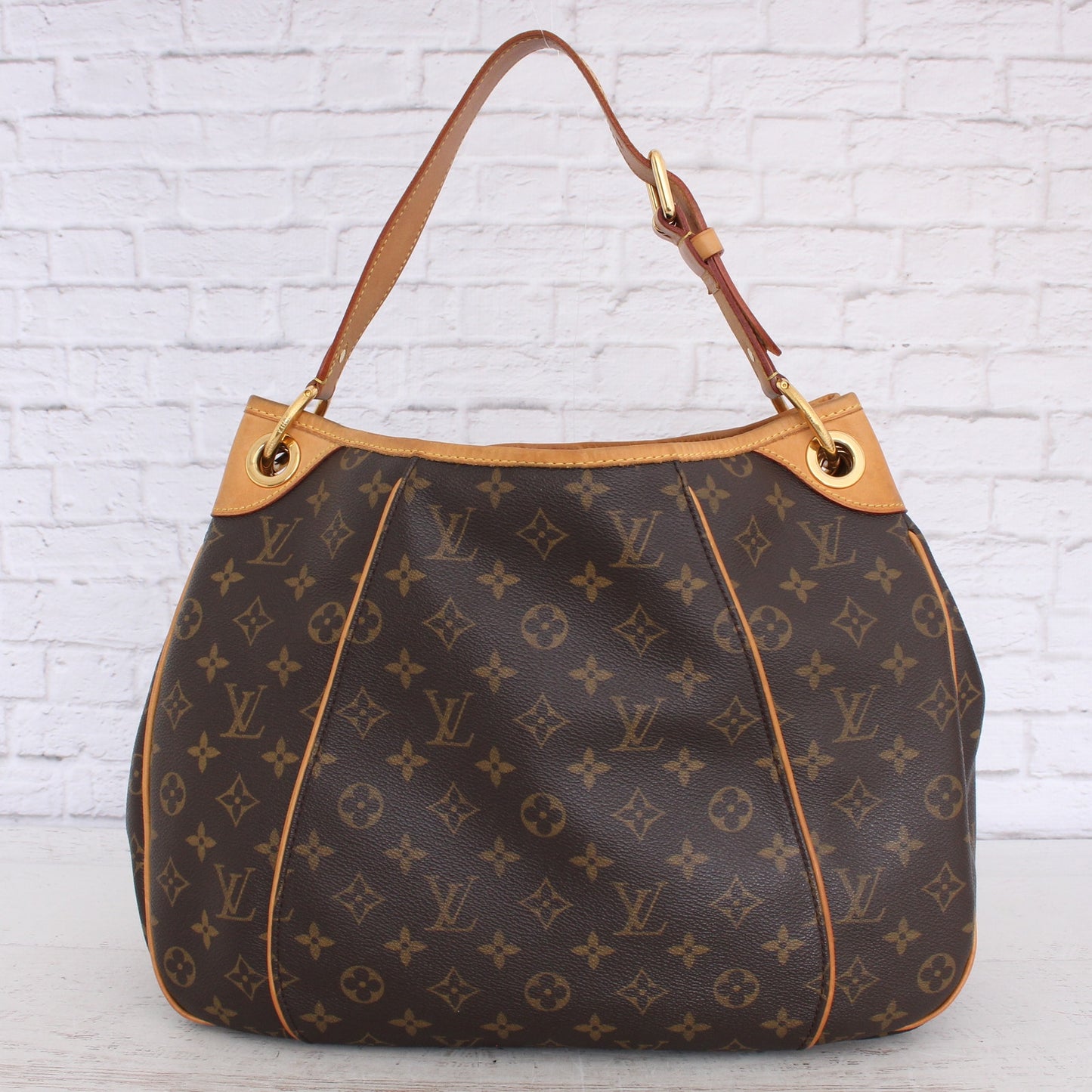 Louis Vuitton Galliera PM Monogram Shoulder Bag