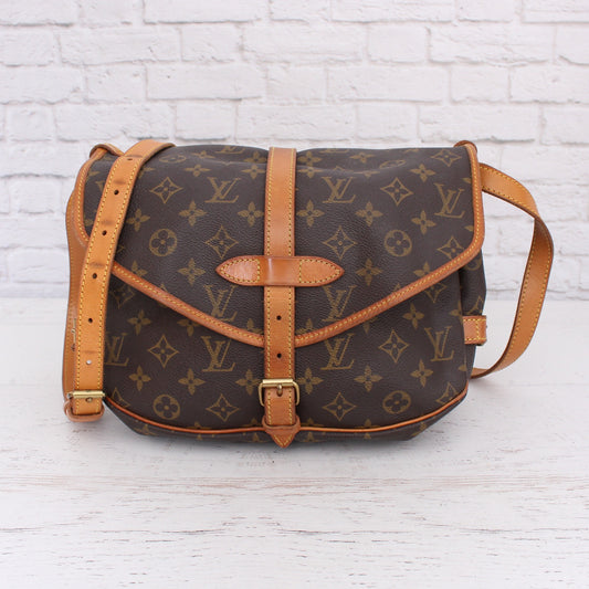Louis Vuitton Saumur 30 Monogram Crossbody & Shoulder Bag Messenger Brown A2696