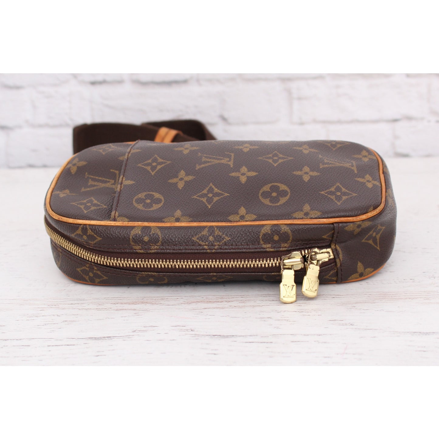 Louis Vuitton Pochette Gange Monogram Bumbag Belt Waist Crossbody Pouch A4285