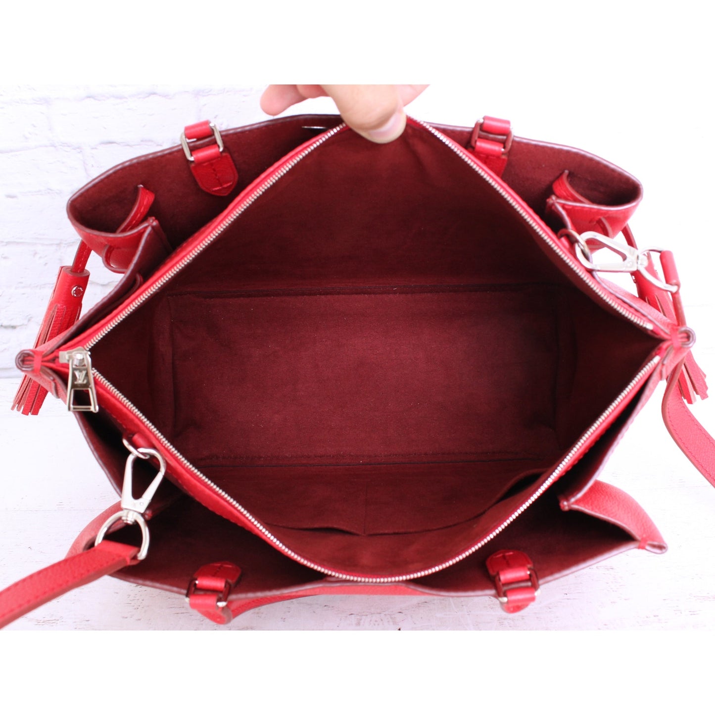 Louis Vuitton Lockmeto Red Calfskin Leather Crossbody & Shoulder Purse