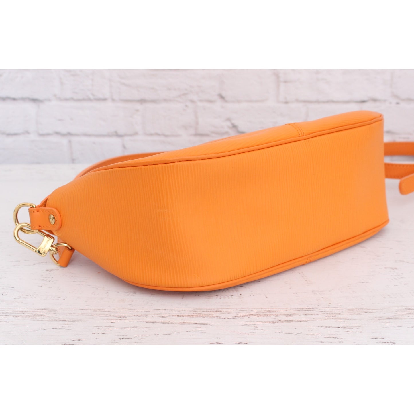 Louis Vuitton Dhanura PM Orange Epi Crossbody Leather Satchel Handbag A3593