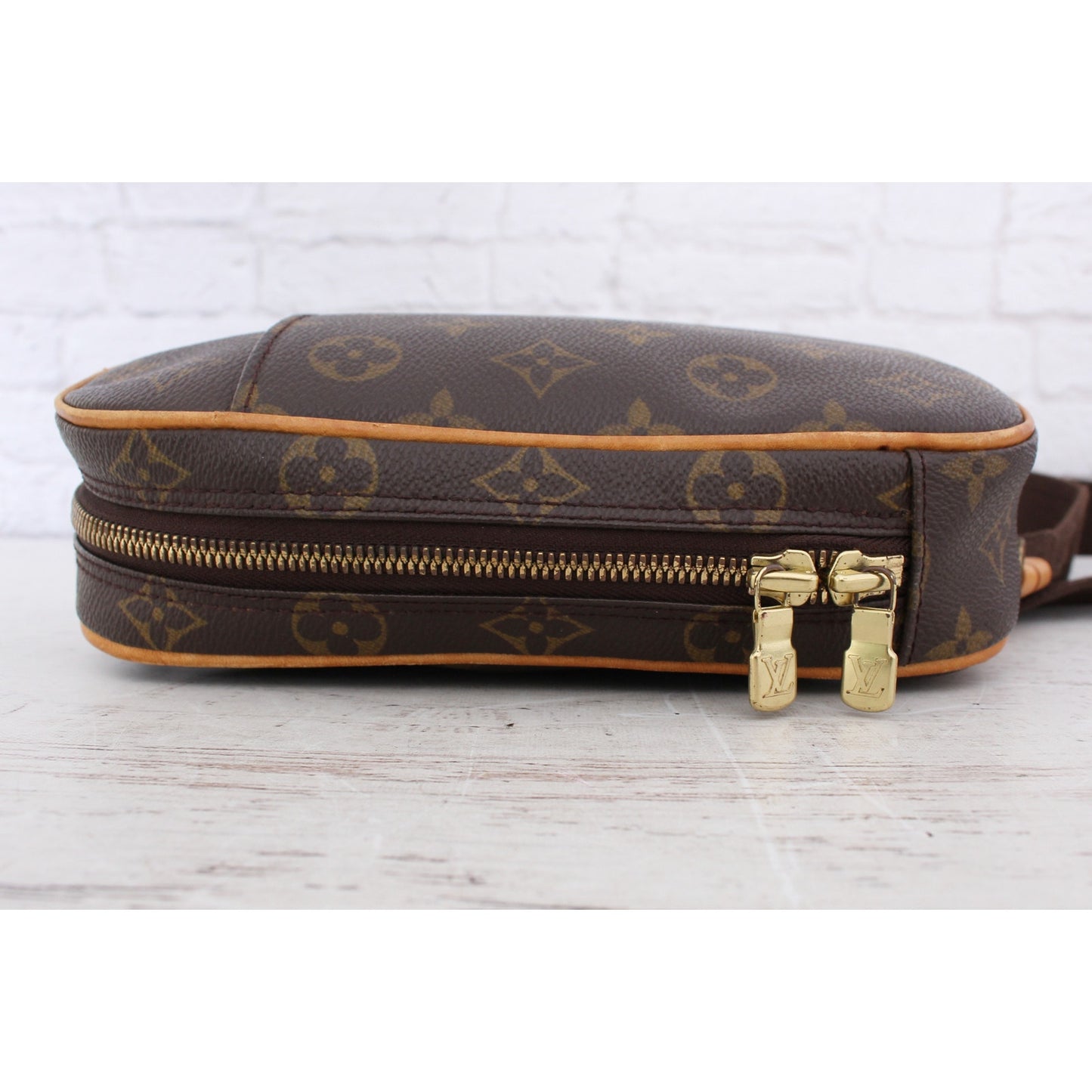 Louis Vuitton Pochette Gange Monogram Bumbag Belt Waist Crossbody Zip