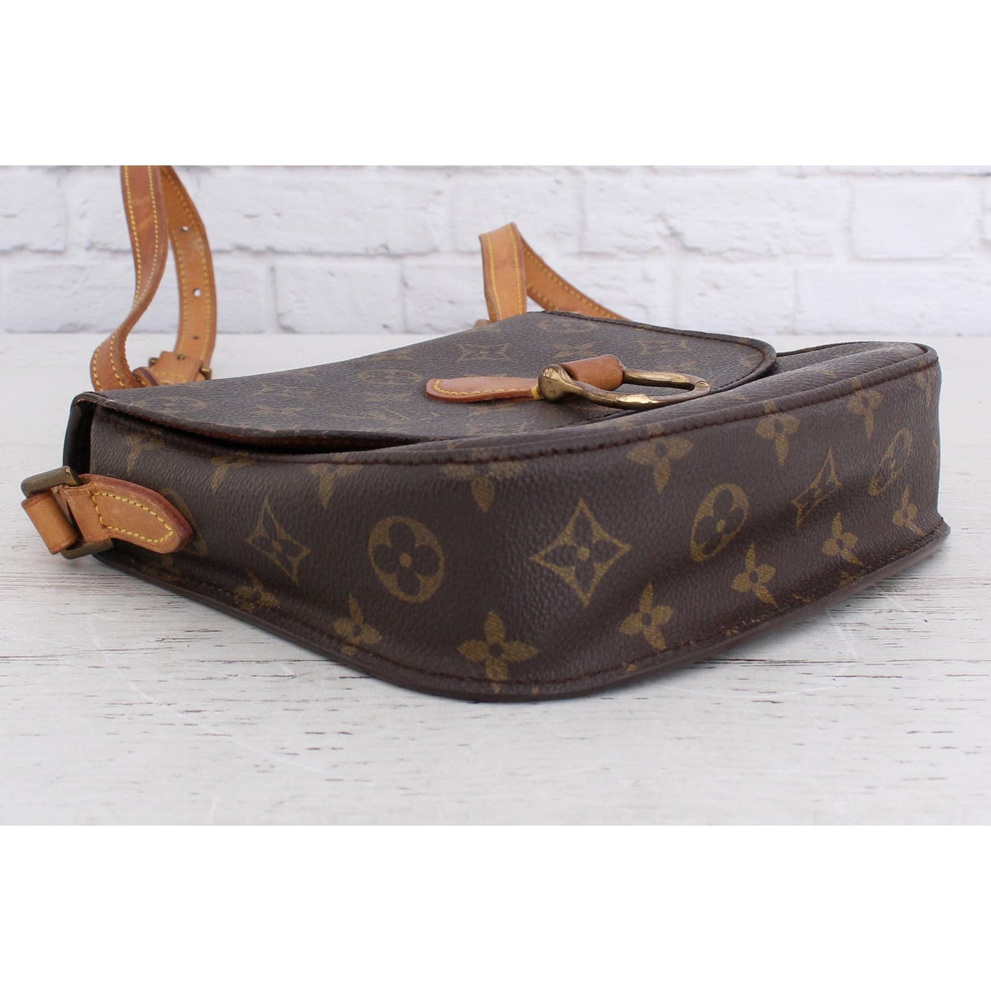 Louis Vuitton Saint Cloud MM Crossbody Bag Monogram LV Messenger Women