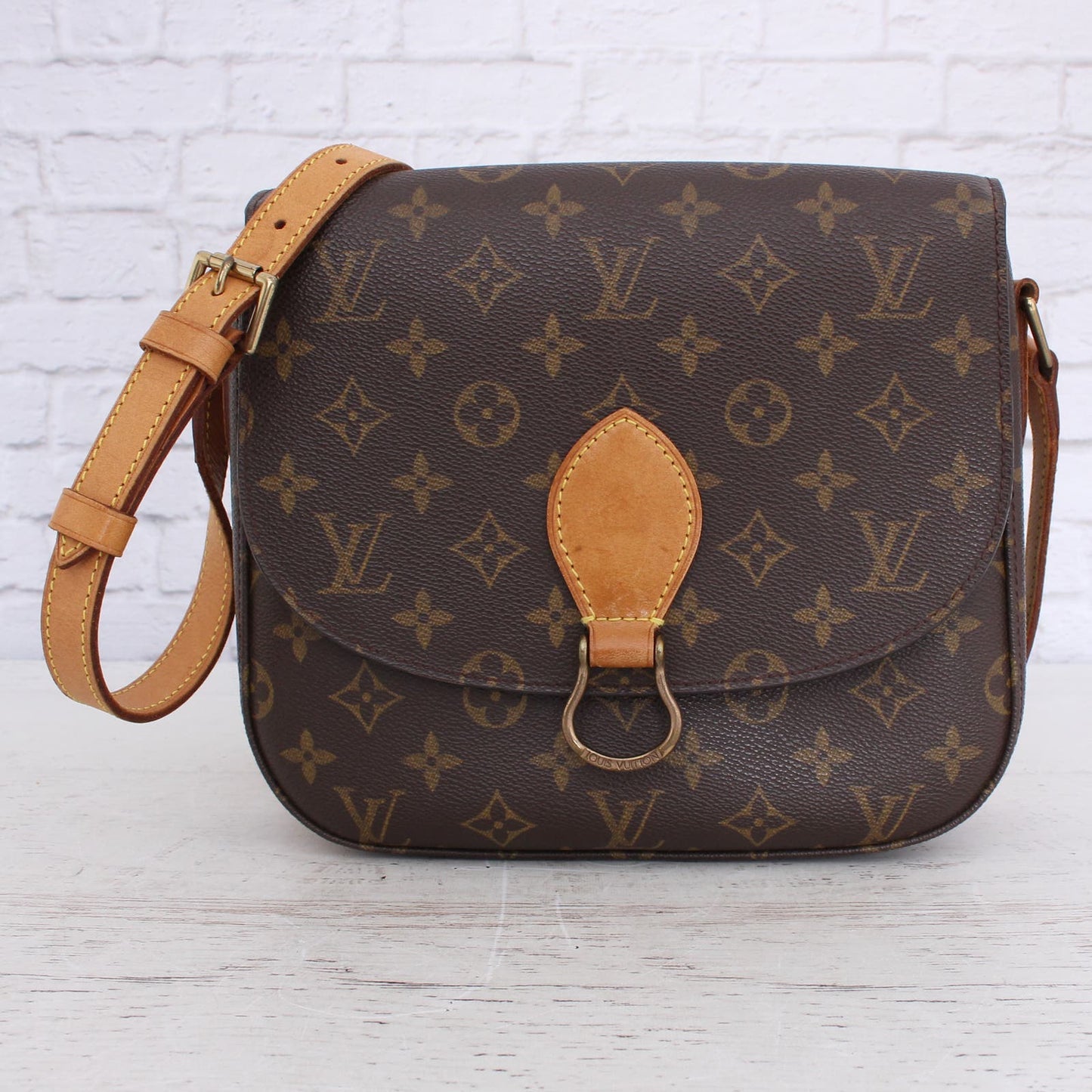 Louis Vuitton Saint Cloud GM Crossbody Monogram Messenger Women Purse