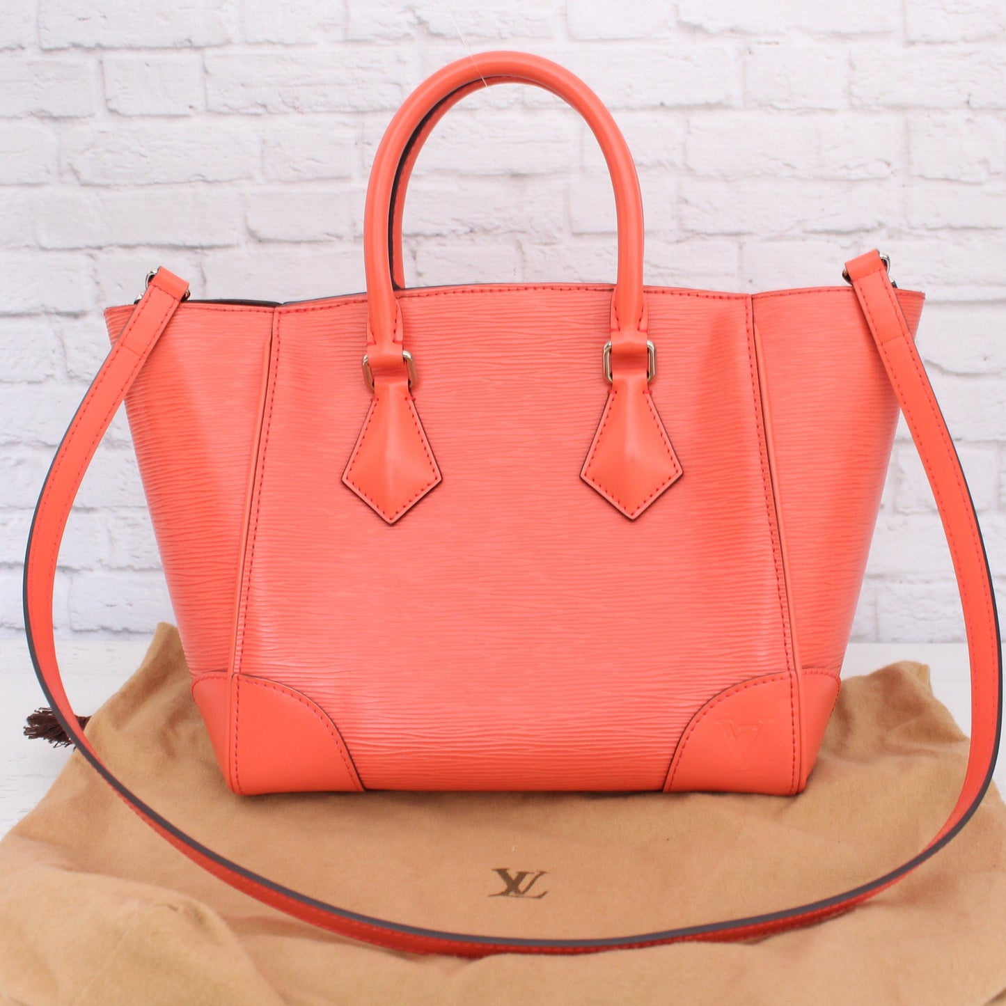 Louis Vuitton Phoenix PM Pink Epi Satchel Crossbody and Shoulder Purse A4490