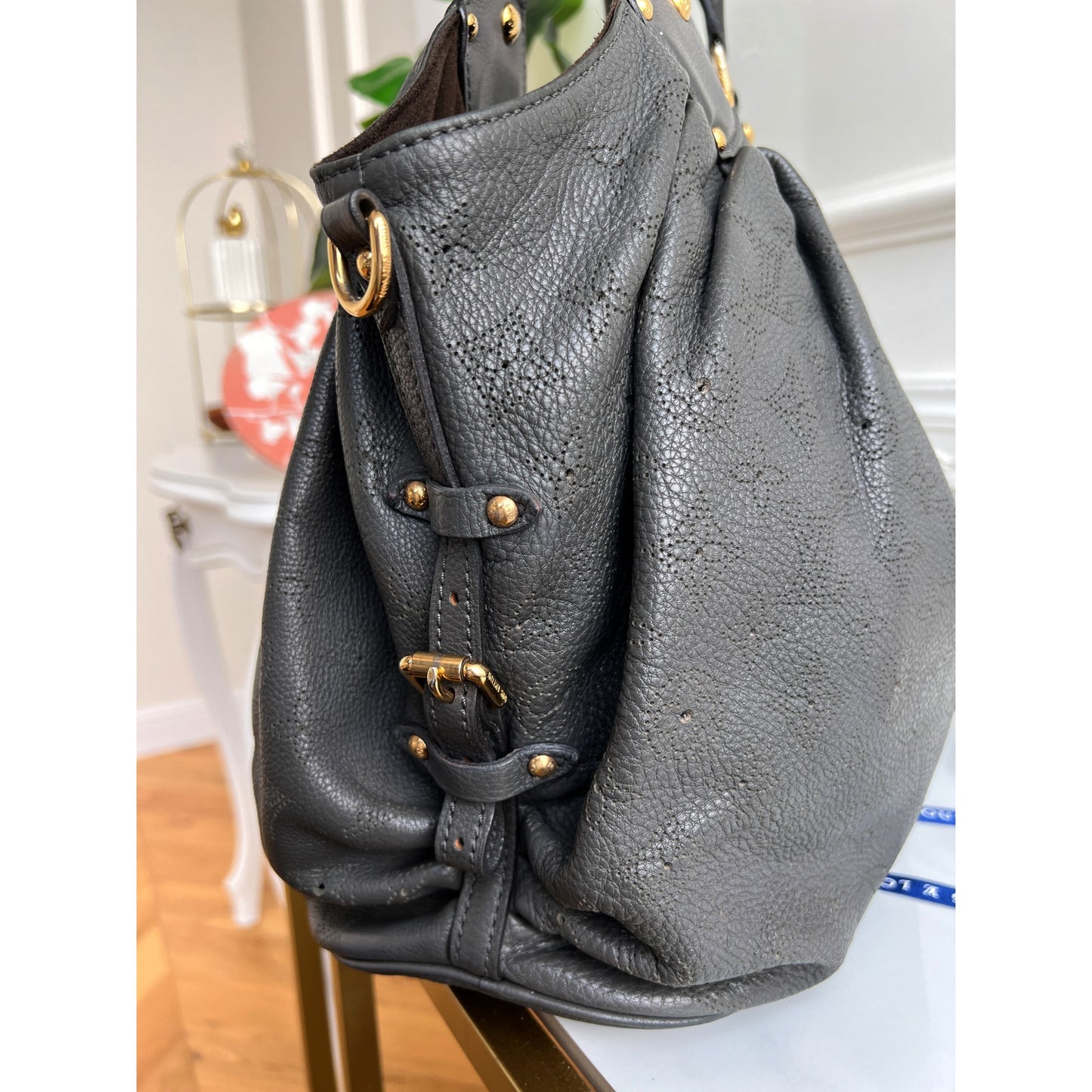 Louis Vuitton Mahina L Leather Gray Monogram Hobo